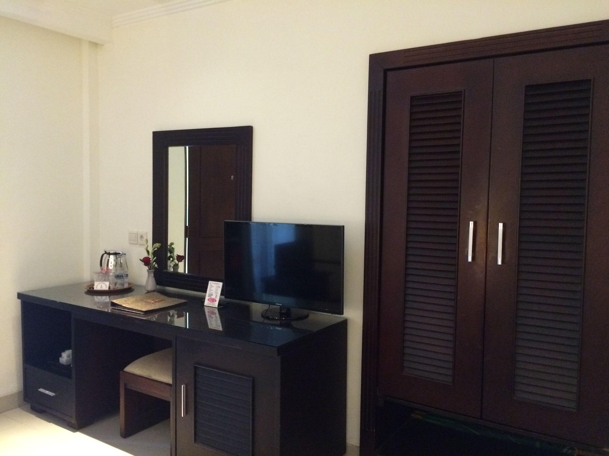 Puri Raja Hotel Legian Dış mekan fotoğraf