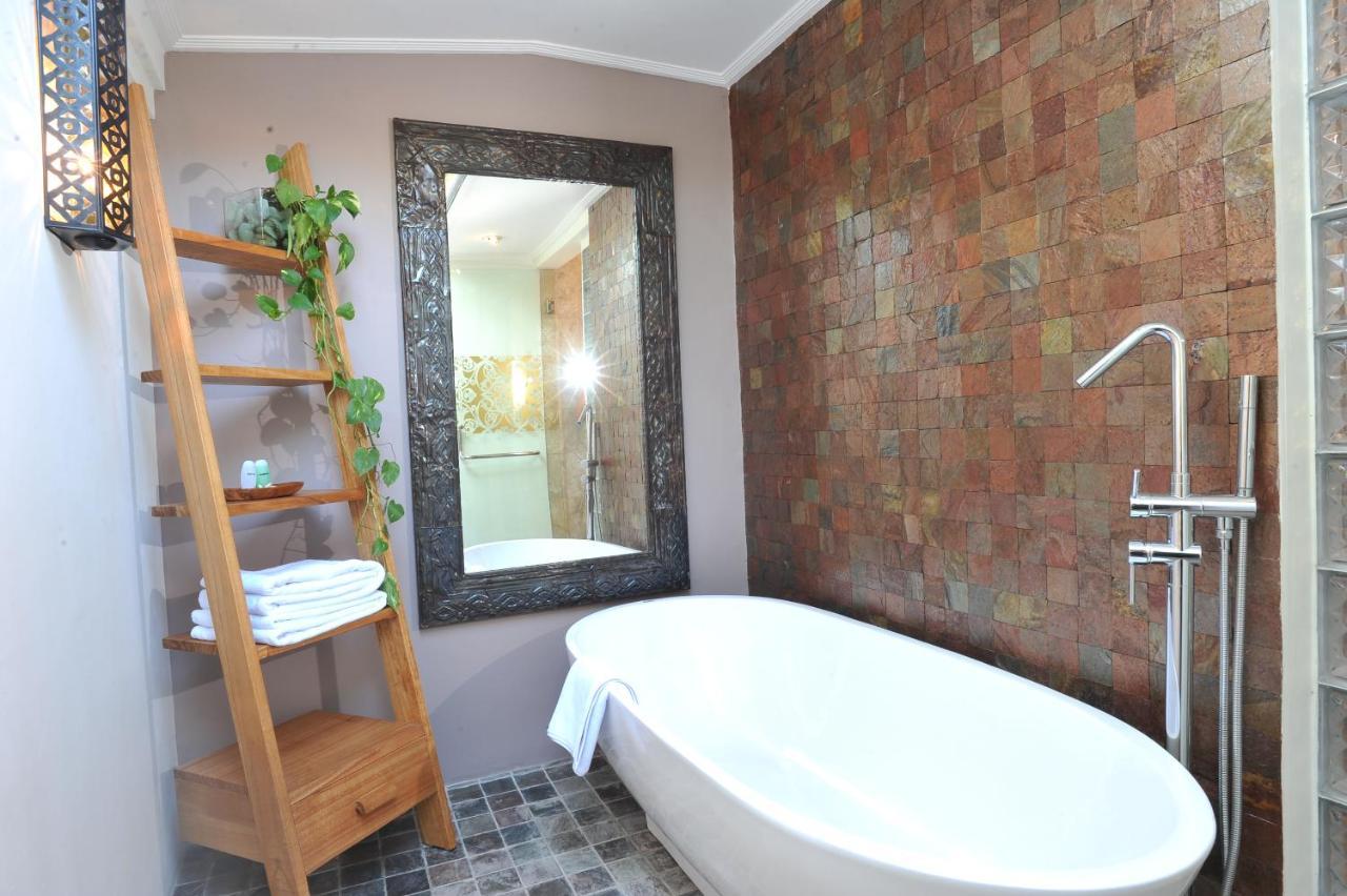 Puri Raja Hotel Legian Dış mekan fotoğraf